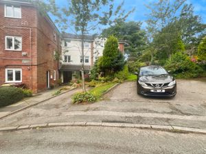 Front External- click for photo gallery